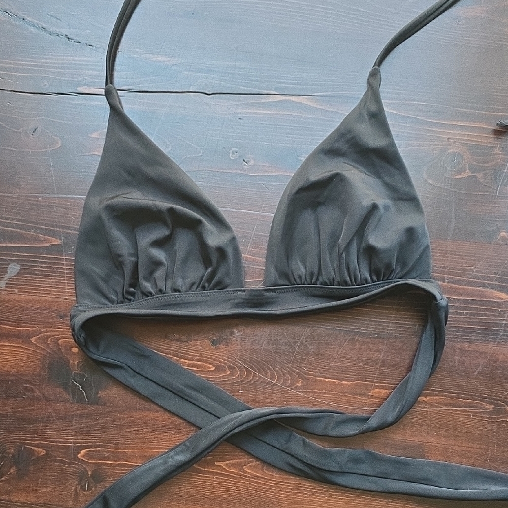 Victoria's Secret Black Halter Triangle Bikini Top Size Medium